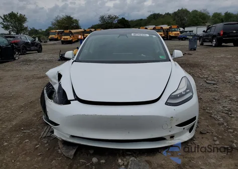 2020 Tesla Model 3 z USA, uszkodzony, nr VIN 5YJ3E1EC9LF796342